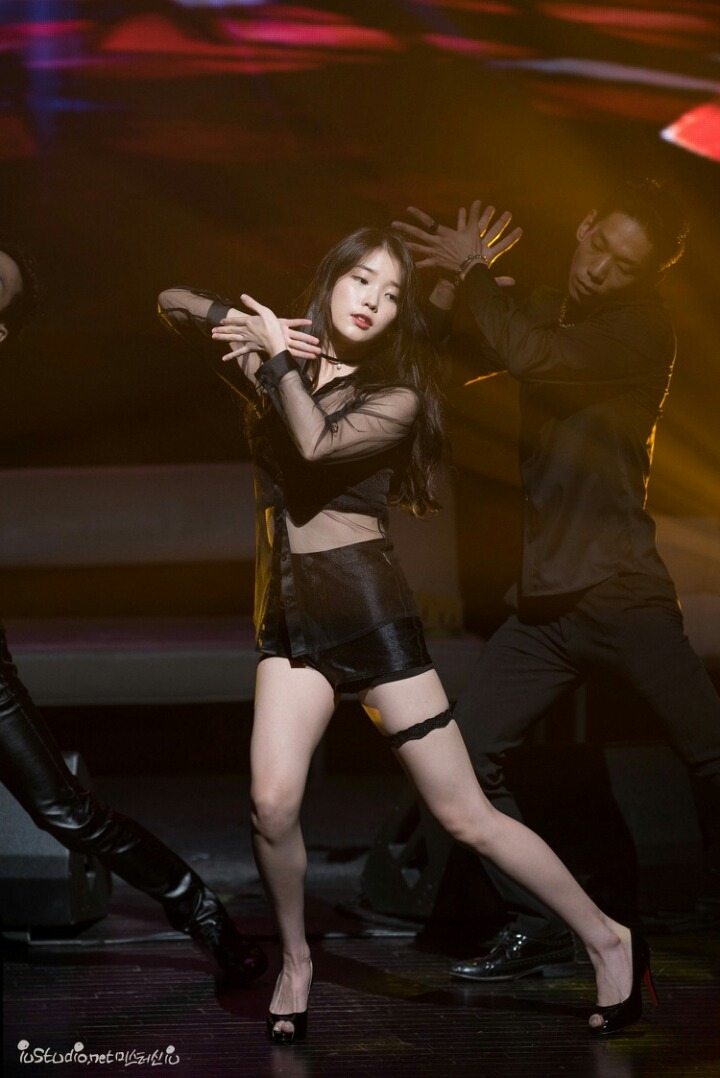 아이유 나름 꿀벅지 시절 | 인스티즈