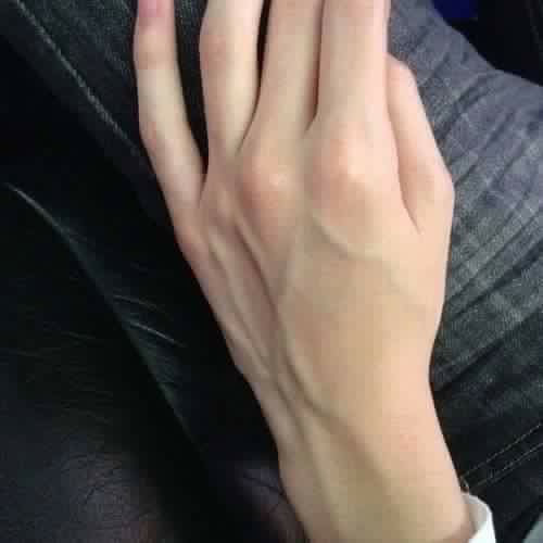 여자들이 은근 좋아하는 남자의 신체 부위 | 인스티즈