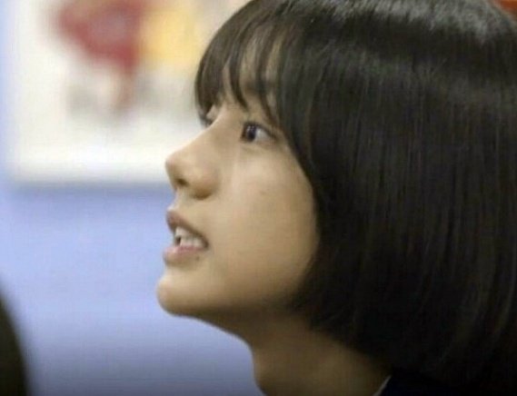 신기한 혜리의 목젖.jpg | 인스티즈