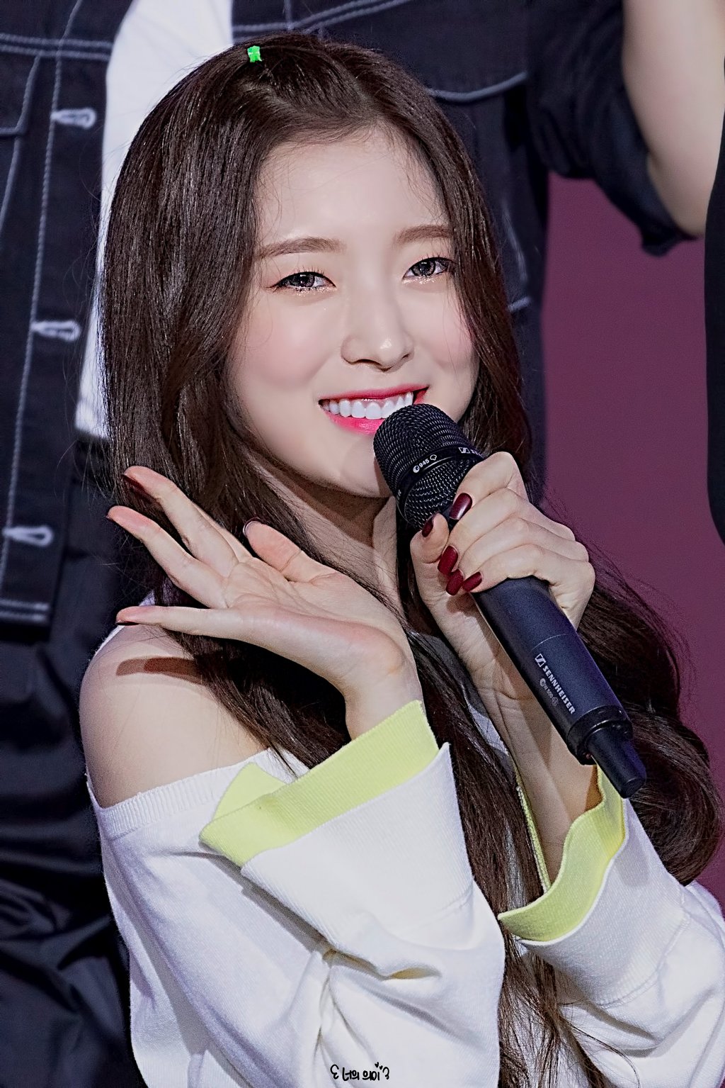 의외로 청순한 오마이걸 아린이.jpgif | 인스티즈