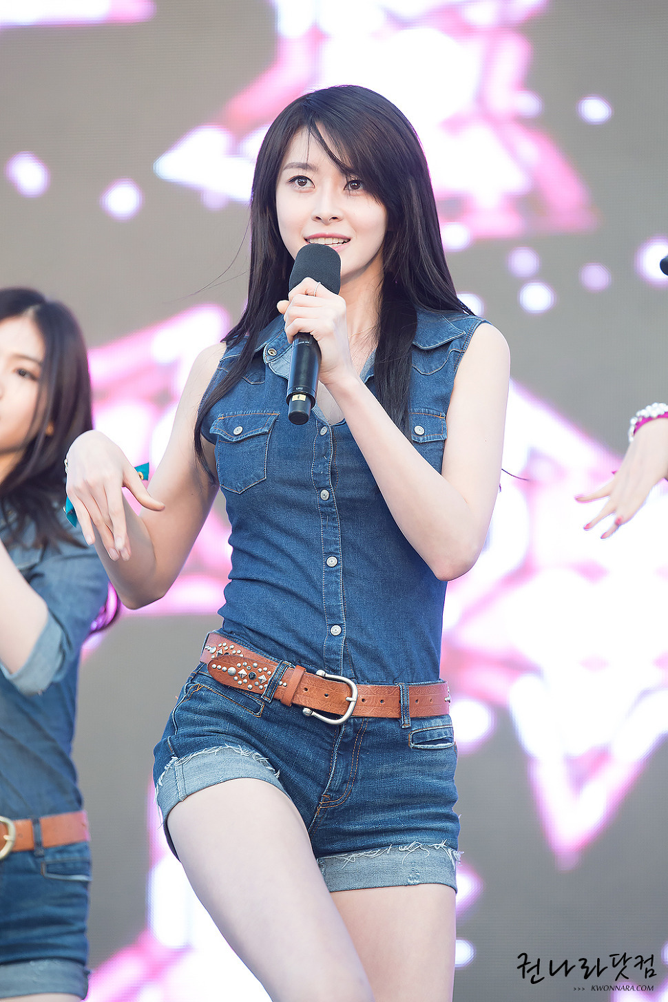 닉값하려고 올리는 헬로비너스 나라.jpgif | 인스티즈