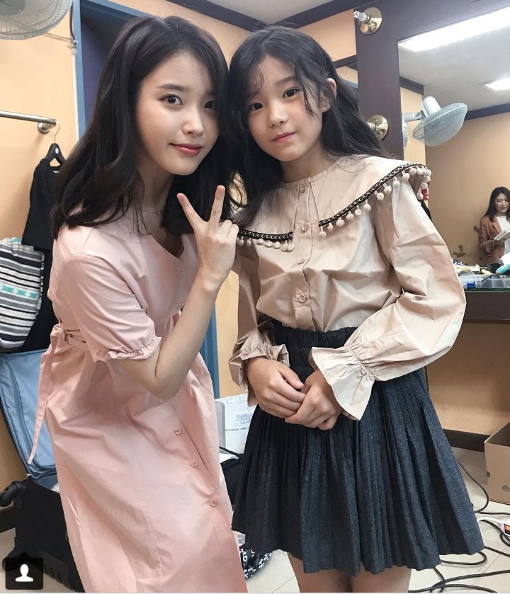 지안이를 만난 아이유 (나의 아저씨) .gif | 인스티즈