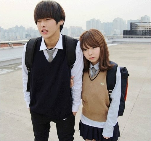 연예인커플 못지않게 핫한 얼짱커플들 (feat.중고딩) | 인스티즈