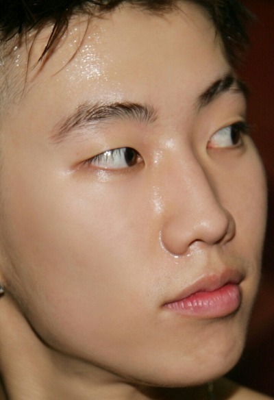 가까이서 보면 더 예뻐지는 사람들 ㄷㄷ | 인스티즈