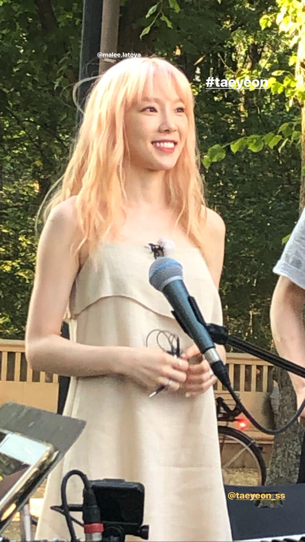 비긴 어게인3 베를린 버스킹 공연 중인 태연 직찍 | 인스티즈