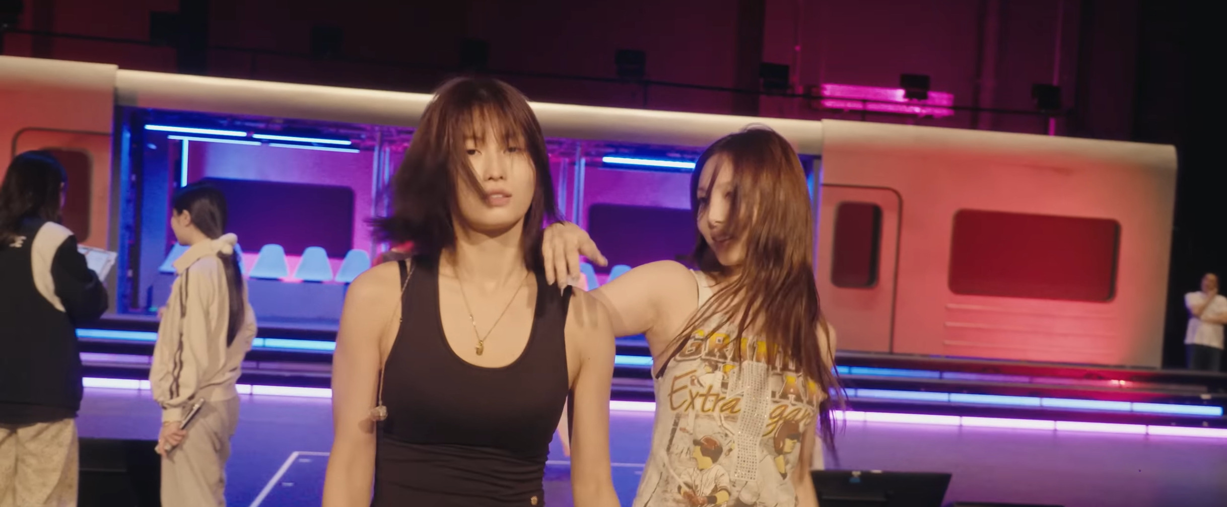 롤라팔루자 측 문제로 앵콜 무대 못하게 돼서 빡친 트와이스 | 인스티즈