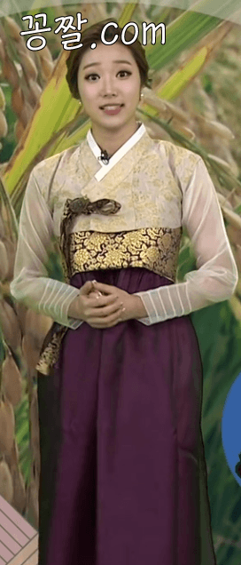 한복 입은 이귀주 아나운서.gif | 인스티즈