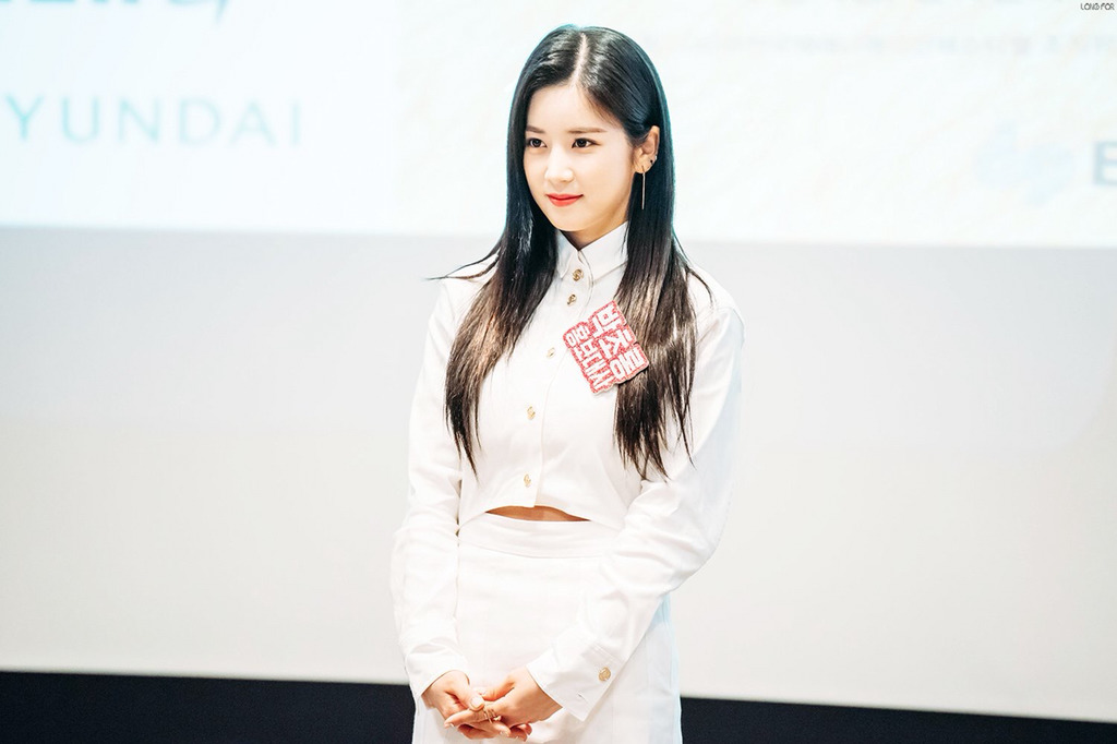 [에이핑크] 친한 형에게 같이 후쿠오카에 가자는 제의를 받게되서 박초롱 | 인스티즈