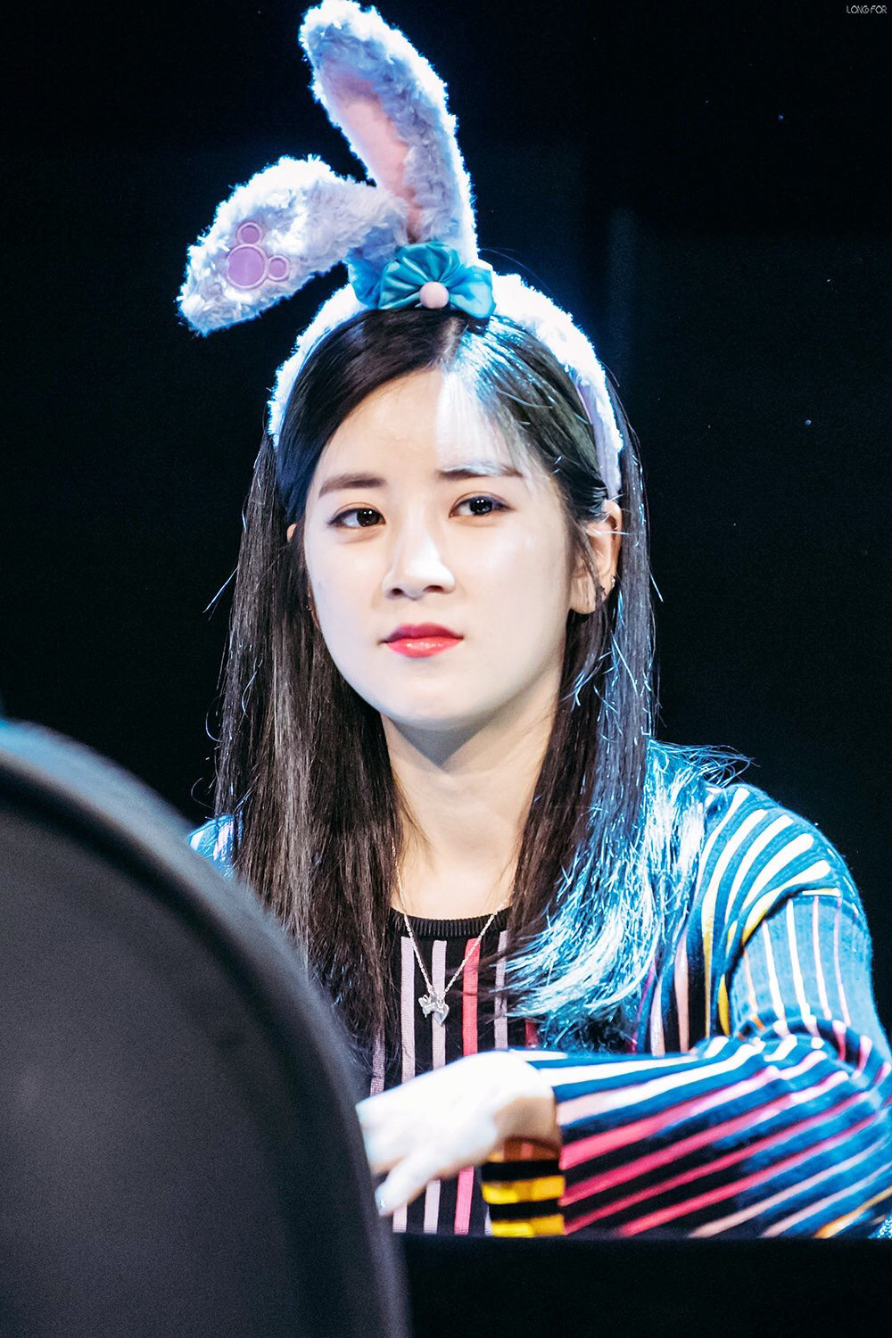 [에이핑크] 친한 형에게 같이 후쿠오카에 가자는 제의를 받게되서 박초롱 | 인스티즈