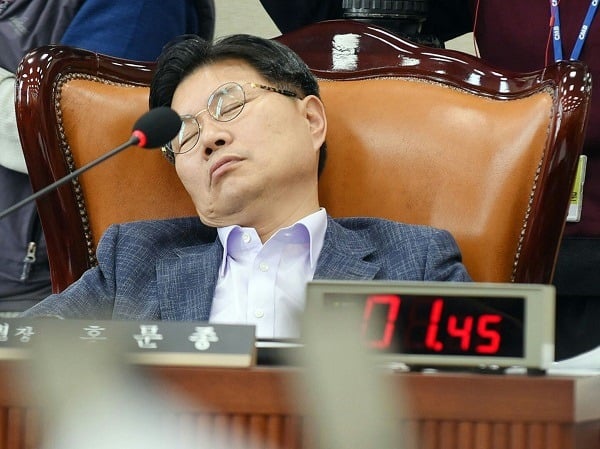 미용실에서 머리카락 상한 부분만 좀 잘라달라고 했을 때 | 인스티즈