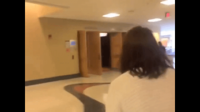 테일러 스위프트의 팬 결혼식 뒷풀이 찾아가는 브이로그 캡쳐 | 인스티즈