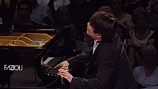 2020년 쇼팽콩쿠르에 걸릴 조성진 사진 (feat. 2015 쇼팽콩쿠르 우승자) | 인스티즈