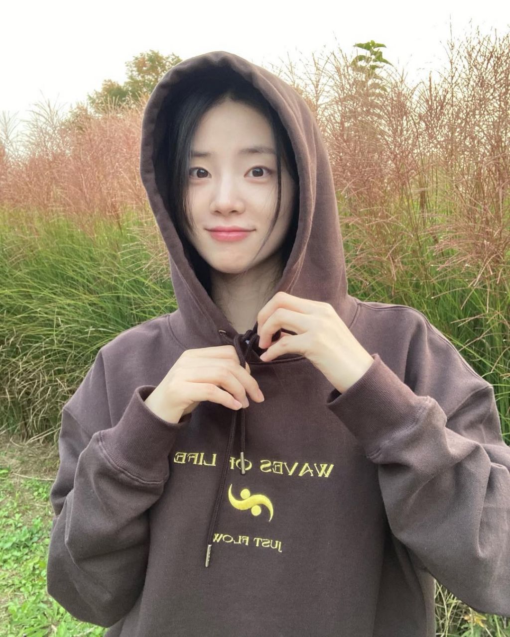 꽤 이쁘게 생긴 배우 신시아 | 인스티즈