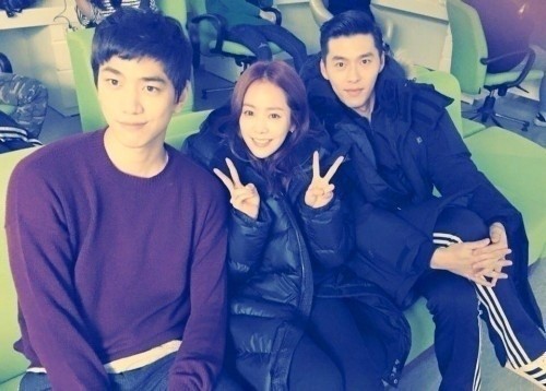 체구(덩치)가 정말 작은걸로 유명한 여자연예인 TOP3 (남자랑 키차이 체격차이...) | 인스티즈