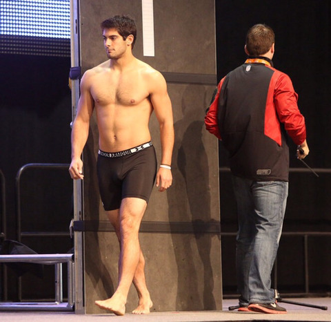 떡대남 좋아하는 여자들 심장 조져버리는 남자.jpg | 인스티즈