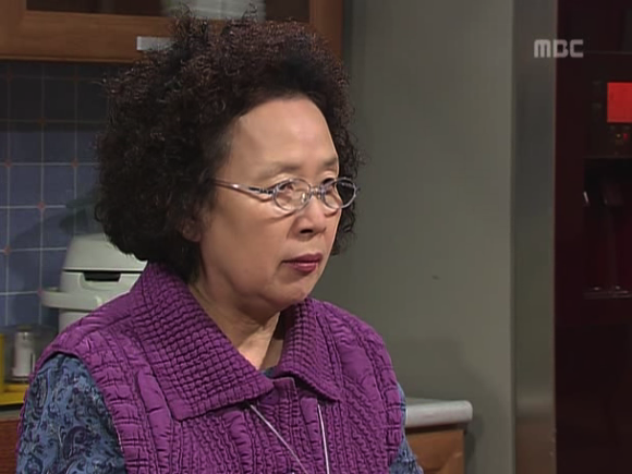 [거침없이하이킥] 솥뚜껑 나문희 여사와 박해미의 김장대결.jpg | 인스티즈