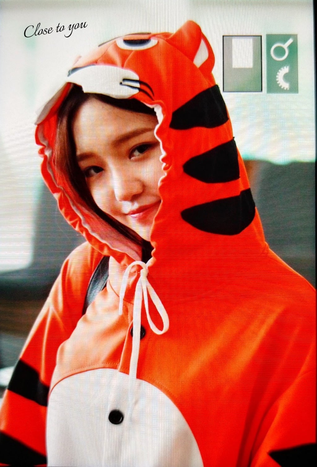 공항에서 호랑이 잠옷 입은 노지선.gif | 인스티즈