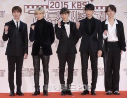 아이돌 인사법 모음 | 인스티즈