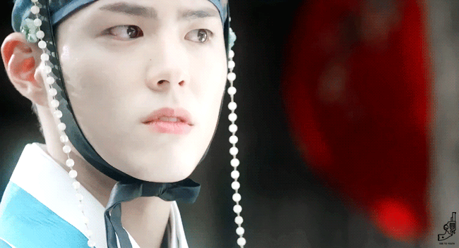 닮았다고 많이 언급되는 20대 시절 조인성 vs 현재 박보검 jpg | 인스티즈