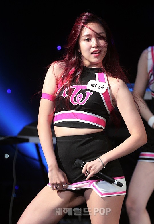 트와이스 미나 몸매 | 인스티즈