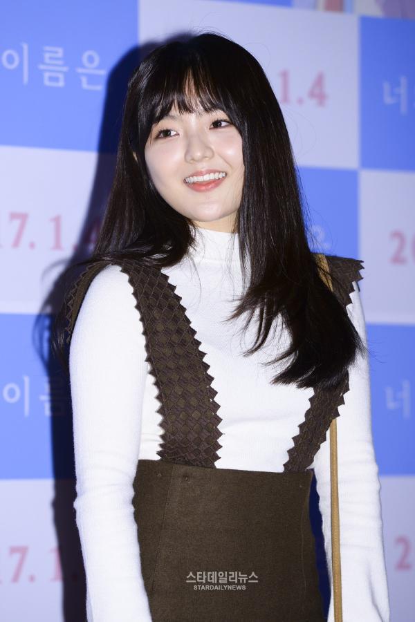 신세경과 서신애로 느껴보는 빛의 세월.. | 인스티즈