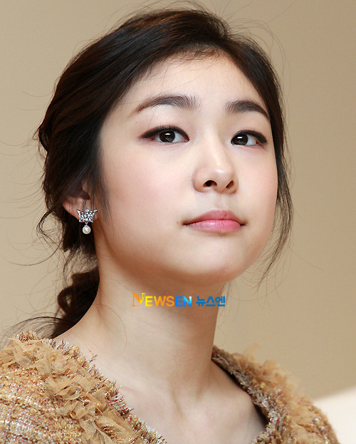 가까이서 보면 더 예뻐지는 사람들 ㄷㄷ | 인스티즈