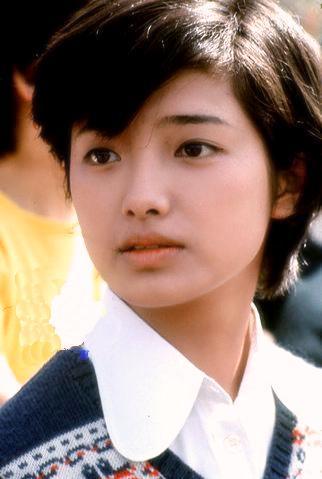 단 7년간의 활동으로 전설이 됐고 은퇴까지 완벽했던 70년대 일본 여자아이돌 | 인스티즈