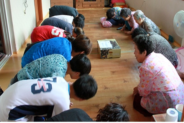 어른답지 못한 어른에게는 욕해도 된다 VS 그래도 어른은 어른 절대로 욕하면 안된다 | 인스티즈