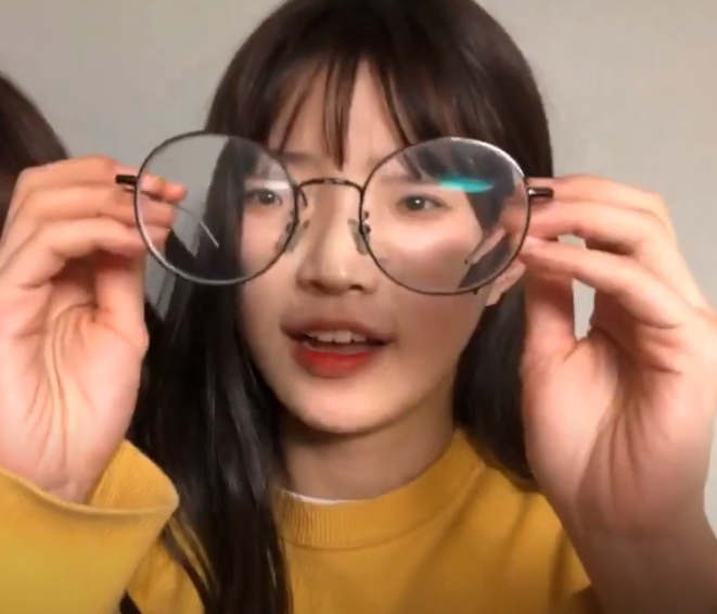 안경을 많이 쓰는 프로미스나인 | 인스티즈