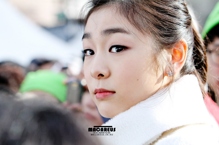 가까이서 보면 더 예뻐지는 사람들 ㄷㄷ | 인스티즈