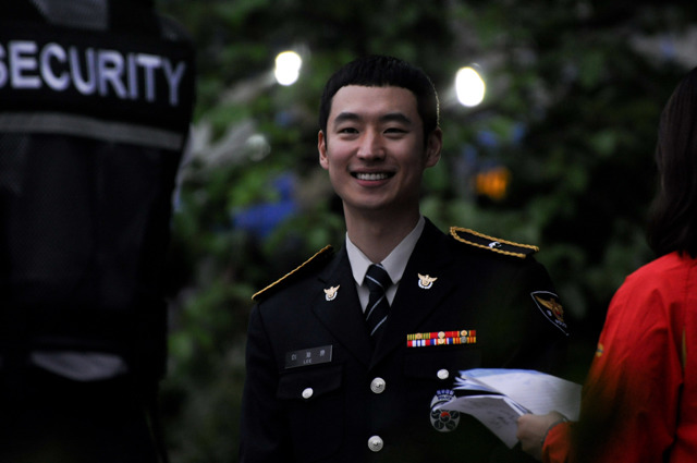 하늘에서 만인의 이상형되라고 내려준 배우 이제훈의 의경시절 | 인스티즈