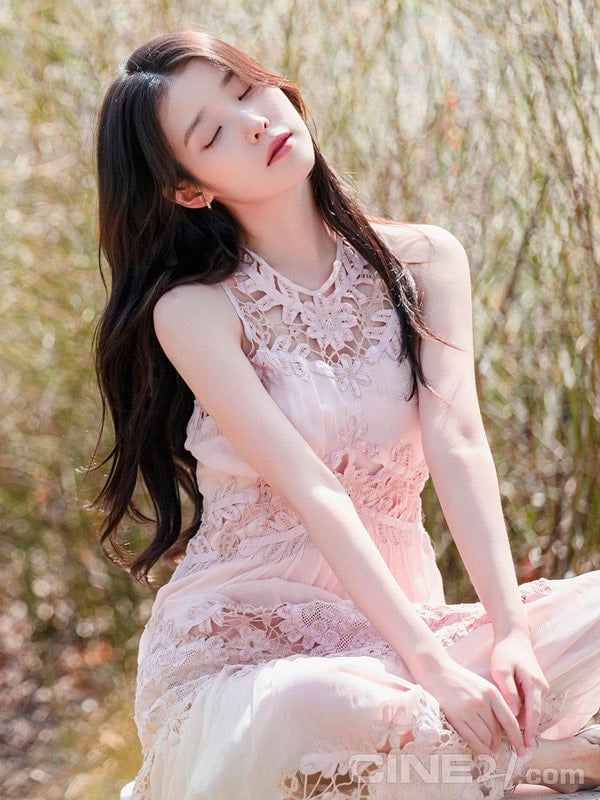 아이유가 쉬지 않고 열일하는 이유에 대한 인터뷰 내용 | 인스티즈