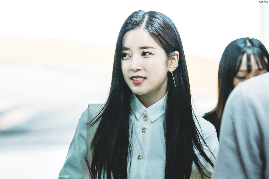 [에이핑크] 친한 형에게 같이 후쿠오카에 가자는 제의를 받게되서 박초롱 | 인스티즈