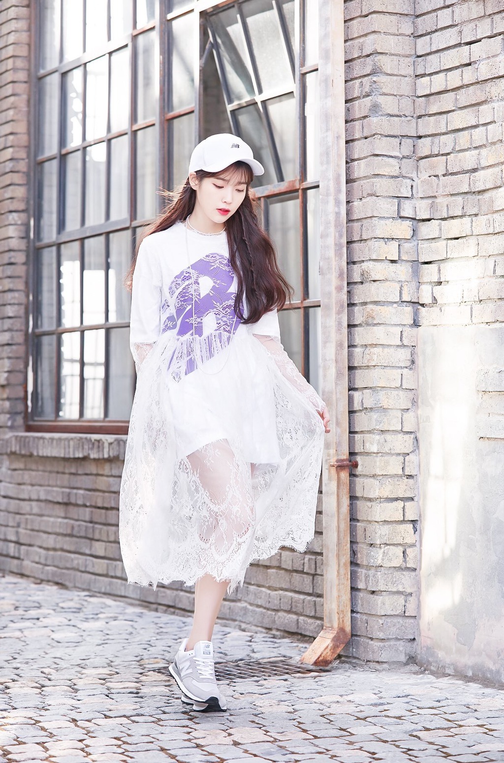 아이유 with 뉴발란스 | 인스티즈