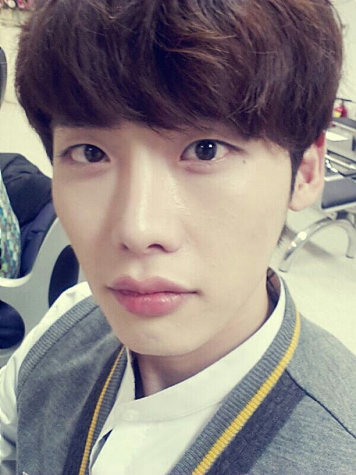 남자들에게 호불호가 갈리는 외모를 가진 대표적인 남자 연예인.jpg | 인스티즈