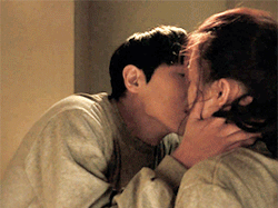 남자들 키스할때 유형 중 가장 선호하는 유형은? gif | 인스티즈