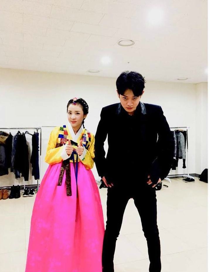 체구(덩치)가 정말 작은걸로 유명한 여자연예인 TOP3 (남자랑 키차이 체격차이...) | 인스티즈