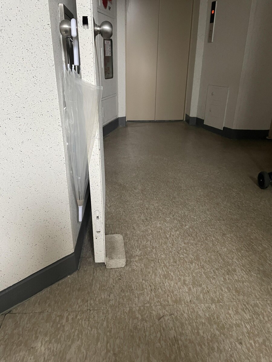 퇴사했는데 도와달래서 옴 | 인스티즈