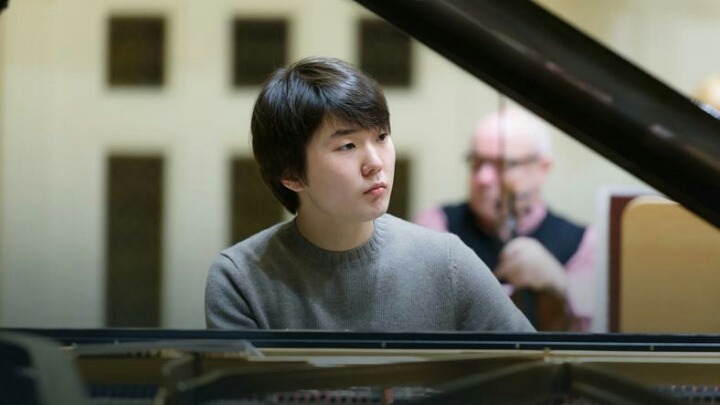 2020년 쇼팽콩쿠르에 걸릴 조성진 사진 (feat. 2015 쇼팽콩쿠르 우승자) | 인스티즈