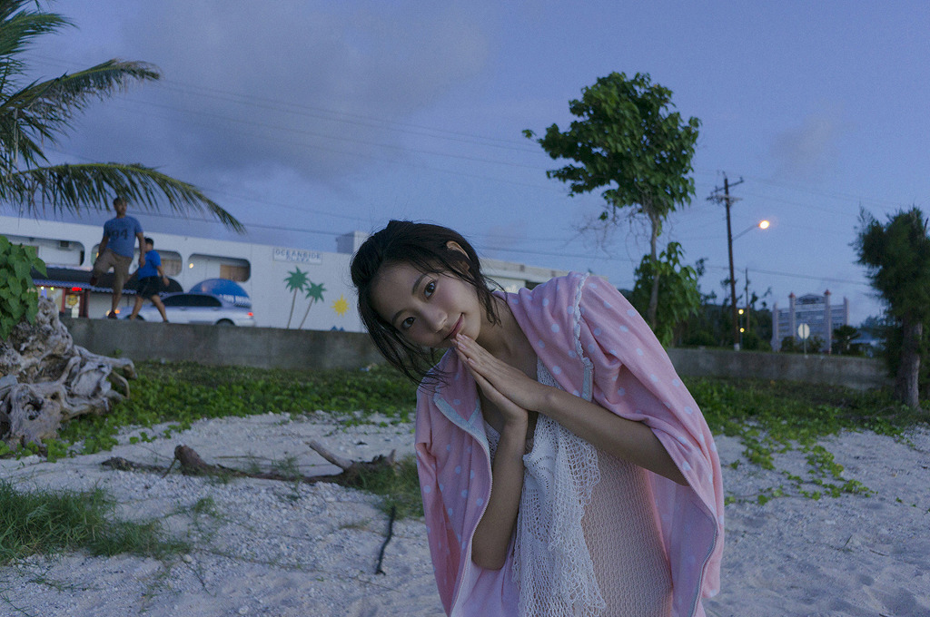 슬렌더의 정석이라 할만한 97년생 일본 그라비아아이돌겸 여배우 | 인스티즈
