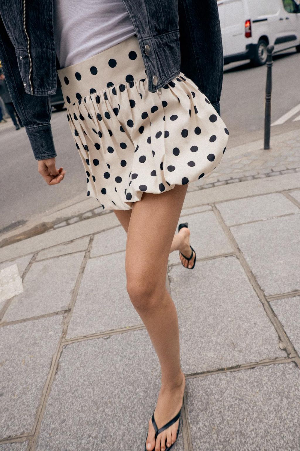 도트 무늬 유행을 이어가는 자라 신상 옷 | 인스티즈