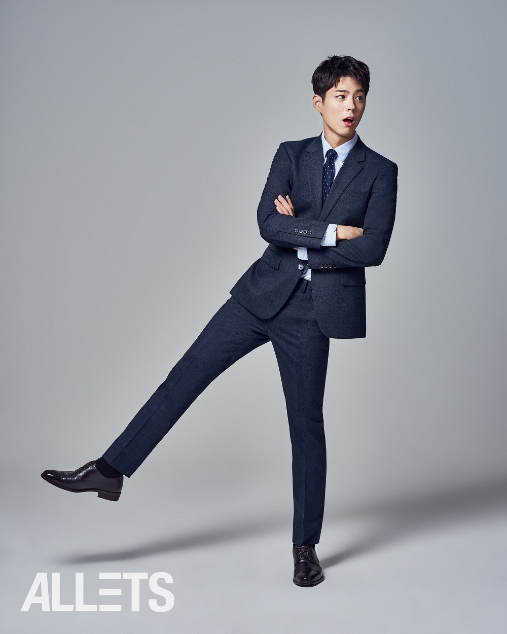 박보검 면접 프리패스 수트룩 | 인스티즈