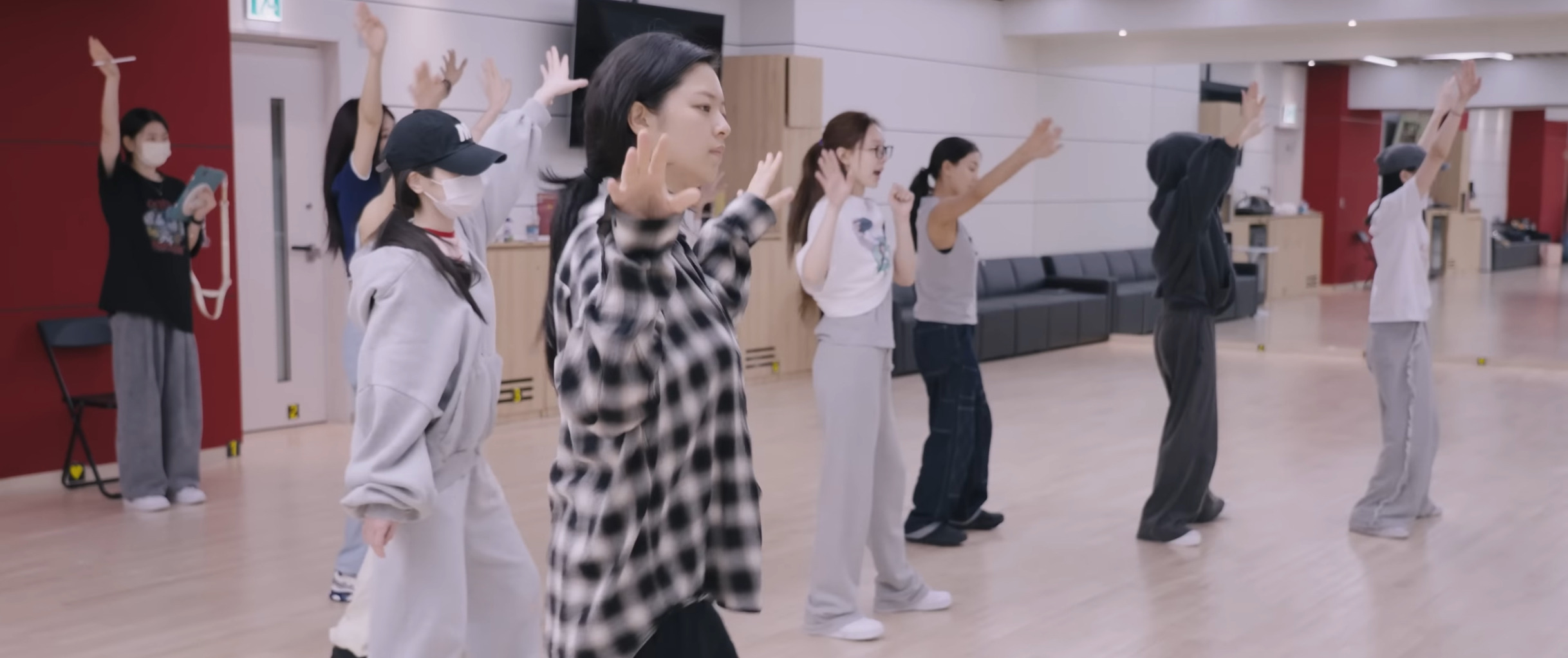 롤라팔루자 측 문제로 앵콜 무대 못하게 돼서 빡친 트와이스 | 인스티즈