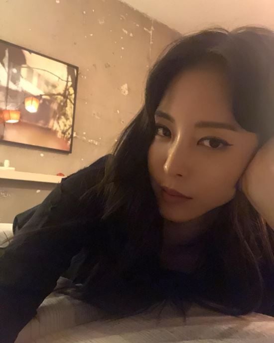 이토준지 토미에 닮았다고 언급 된 여자연예인들.jpg | 인스티즈