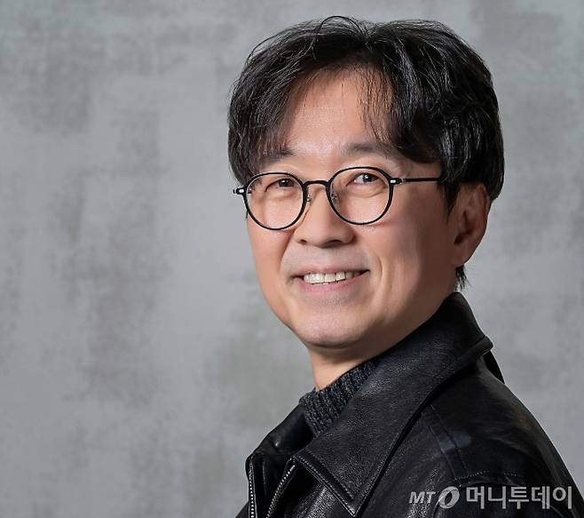 '왕과 사는 남자' 매출 1110억 돌파…감독 장항준, 얼마 벌었을까 | 인스티즈