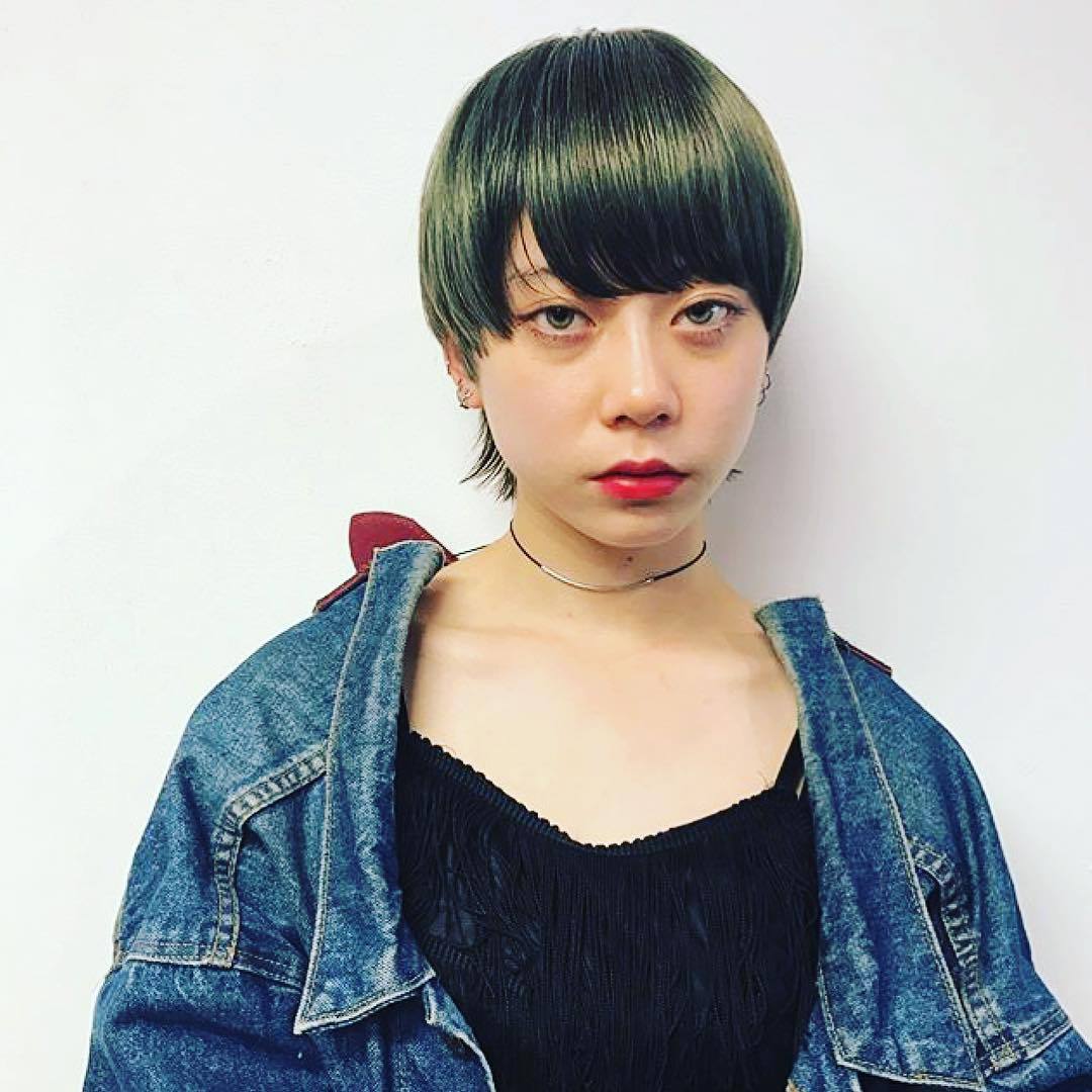 선천적으로 세계에서 가장 희귀하다는 초록눈을 가진 일본 모델 | 인스티즈