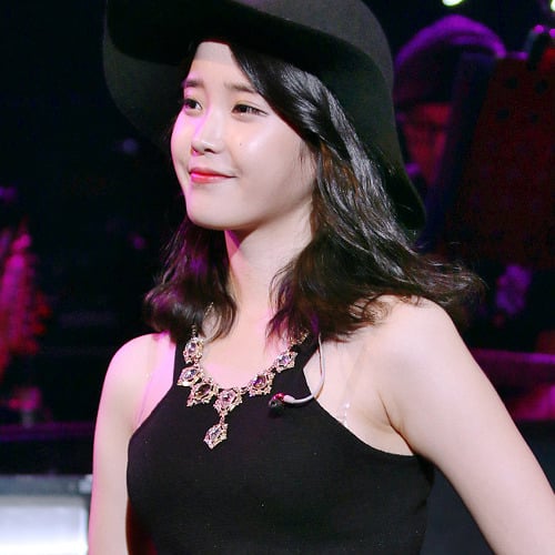 아이유 겨드랑이 주름.JPGIF (featl.갓기하) | 인스티즈