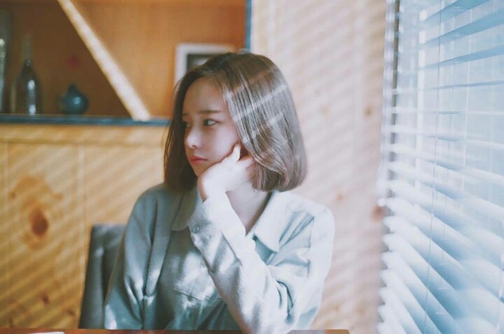 페북에서 단발여신으로 불린다는 손화민양 | 인스티즈