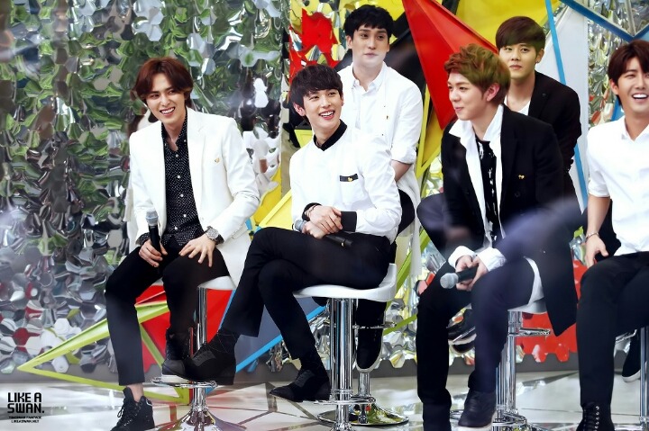 여자들이 싫어하는 남자 어깨 일명 옷걸이 어깨 또는 어좁 | 인스티즈