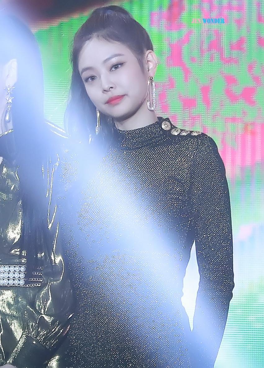 어제 골든디스크에서 레전드 찍은 블랙핑크 제니.jpg | 인스티즈